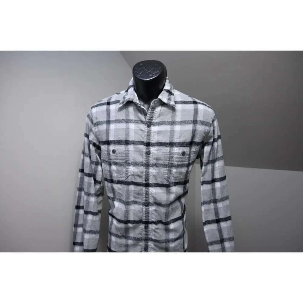 J Crew Classic Fit Flannel Camp Shirt Button Up Plaid Long Sleeve Mens Sz Medium